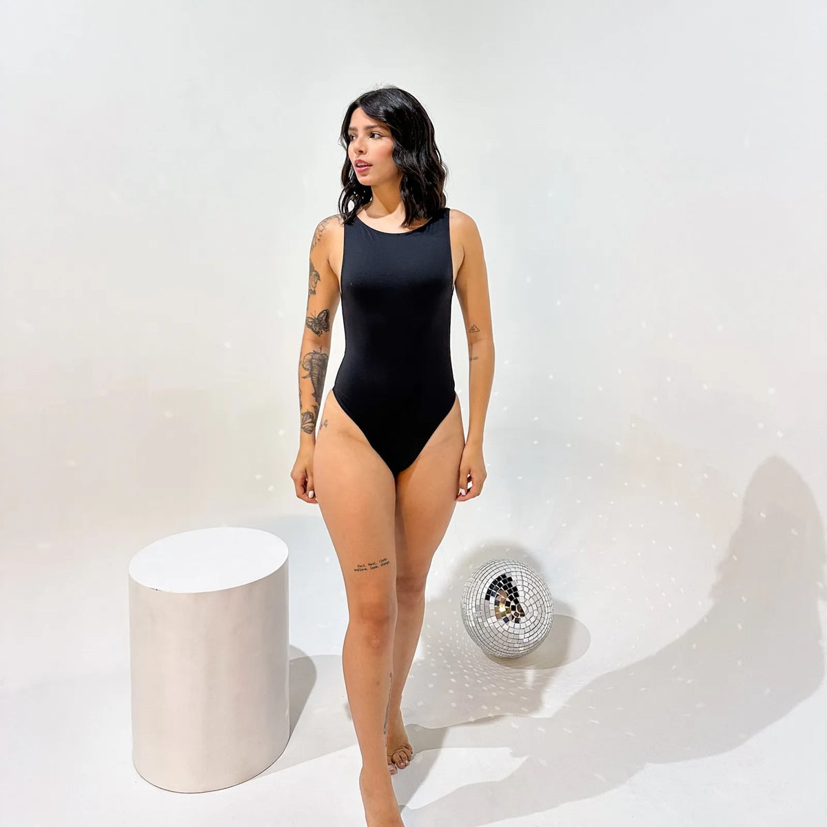 Body Atenas decote nas costas Preto